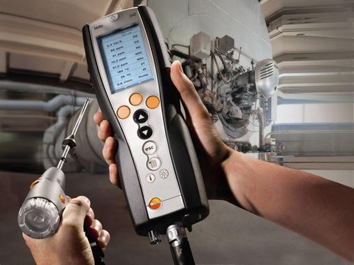 Testo 340 в комплекте с аккумуляторами, протоколами калибровки и ремнем для переноски